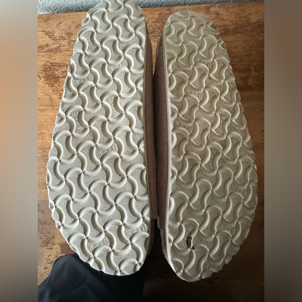 Gently Worn Patterned Birkenstocks - image 3
